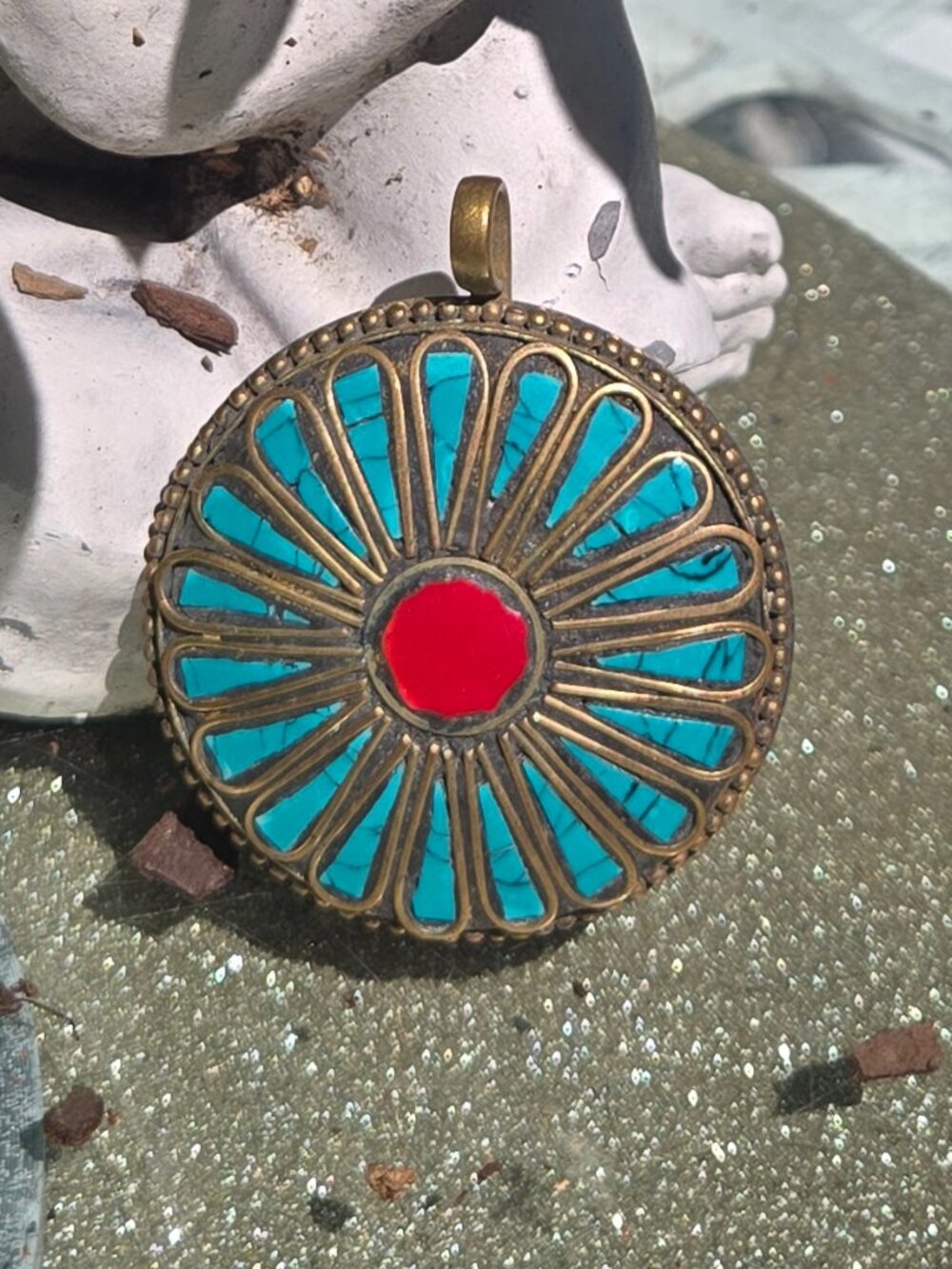 Medallion - Picture 9 of 9